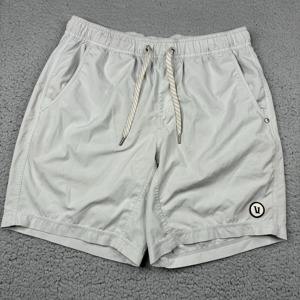 Vuori Kore Shorts Men's M Light Gray 7" Inseam Lined Performance Athletic V302